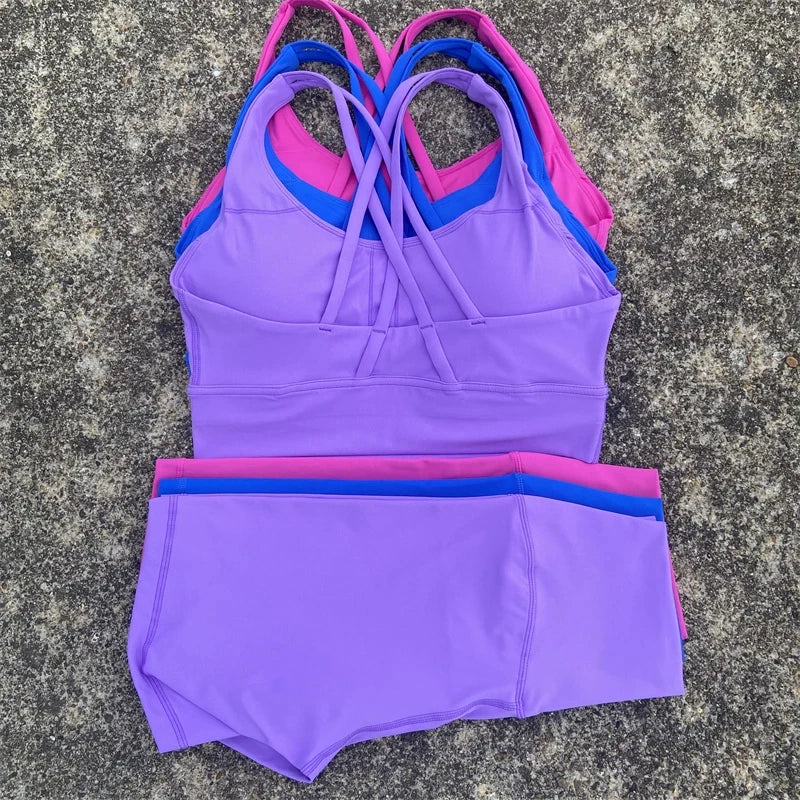 Women's Seamless Yoga Set With Sports Bra And Cycling Shorts
