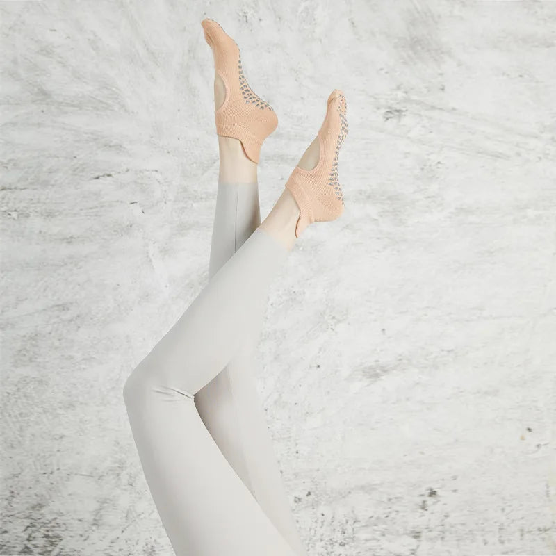 Five Toe Yoga Socks With Non Slip Grip For Pilates Training Fitness