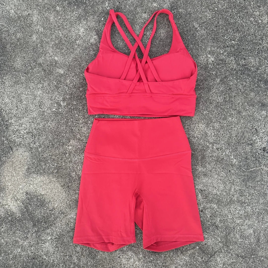 Women's Seamless Yoga Set With Sports Bra And Cycling Shorts
