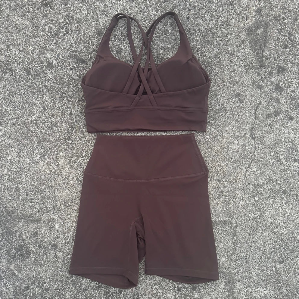 Women's Seamless Yoga Set With Sports Bra And Cycling Shorts