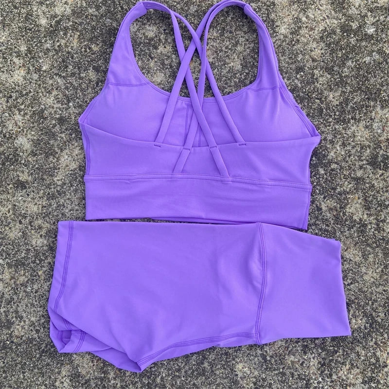 Women's Seamless Yoga Set With Sports Bra And Cycling Shorts
