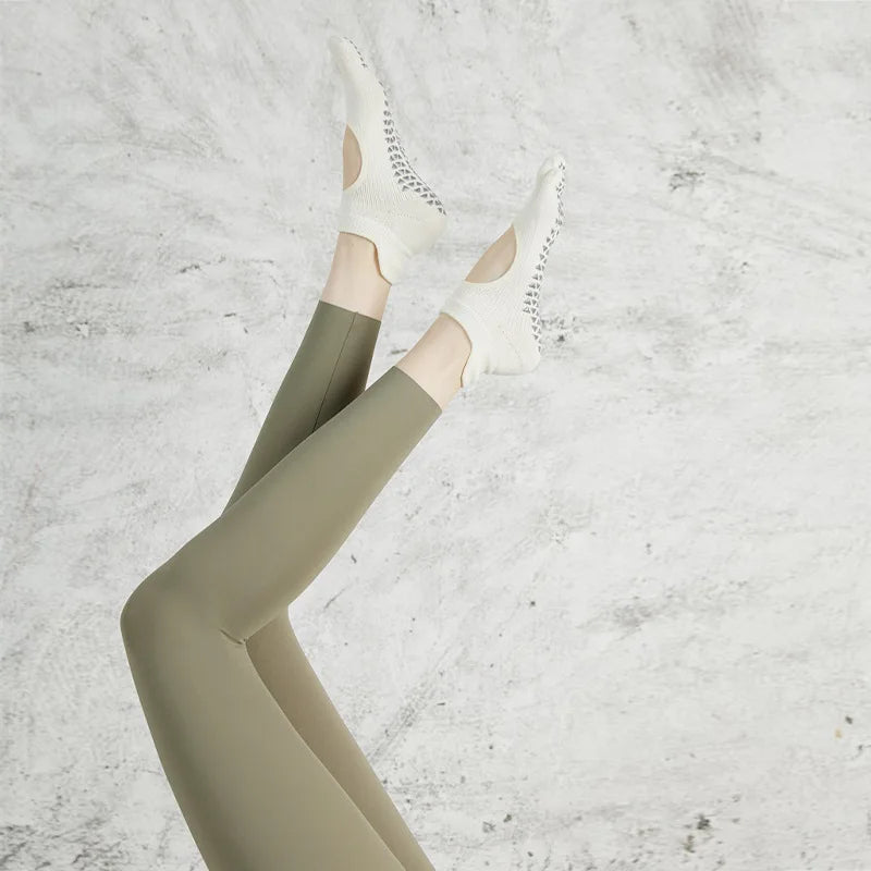 Five Toe Yoga Socks With Non Slip Grip For Pilates Training Fitness