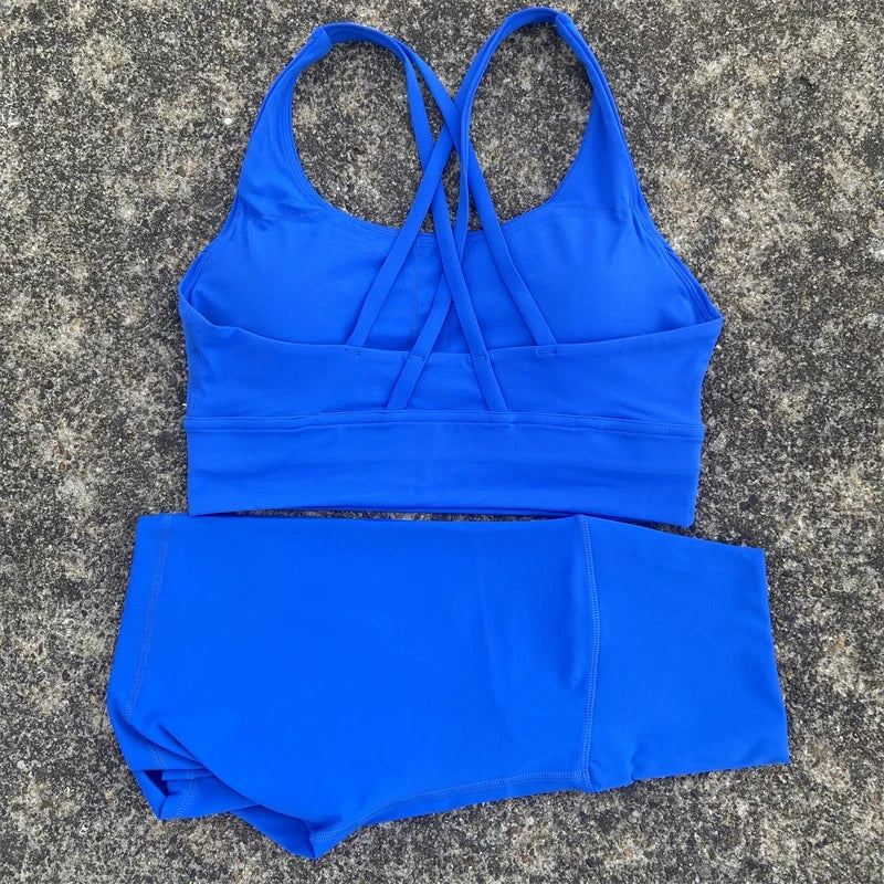 Women's Seamless Yoga Set With Sports Bra And Cycling Shorts